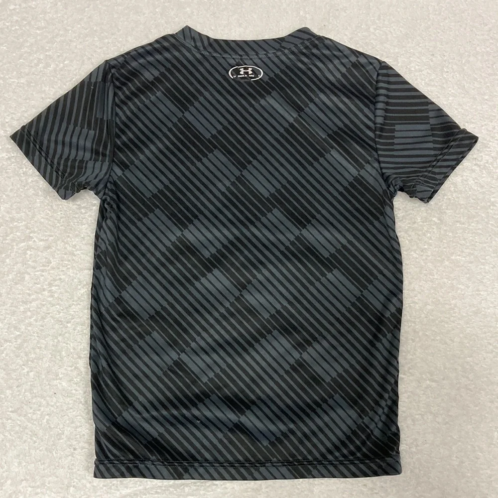 Underarmour heatgear logo black grey short sleeve t-shirt tee size 6